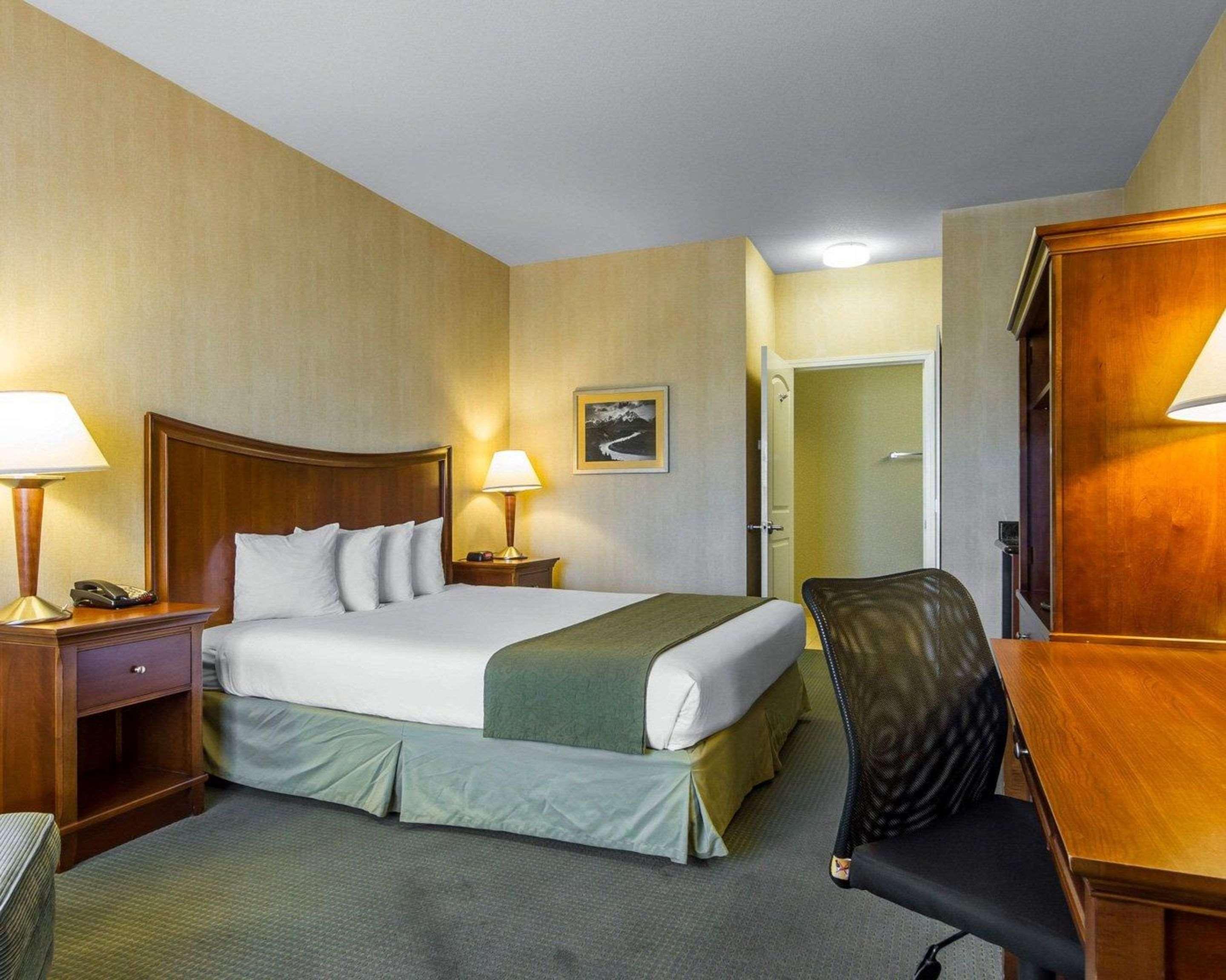 Quality Inn & Suites Livermore Wine Country Exterior photo