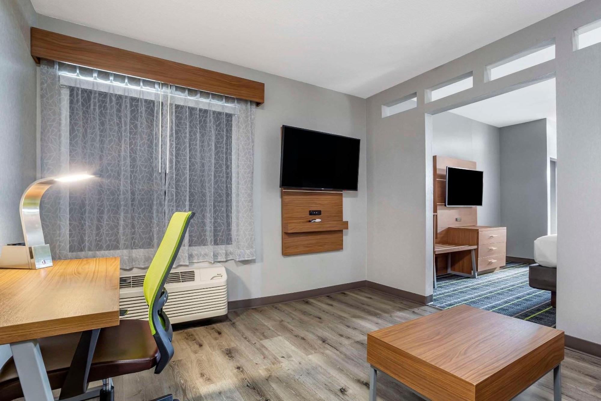 Quality Inn & Suites Livermore Wine Country Exterior photo