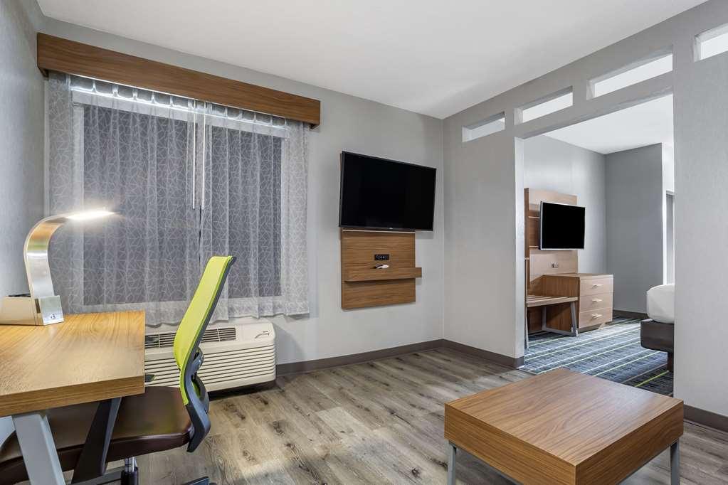 Quality Inn & Suites Livermore Wine Country Room photo